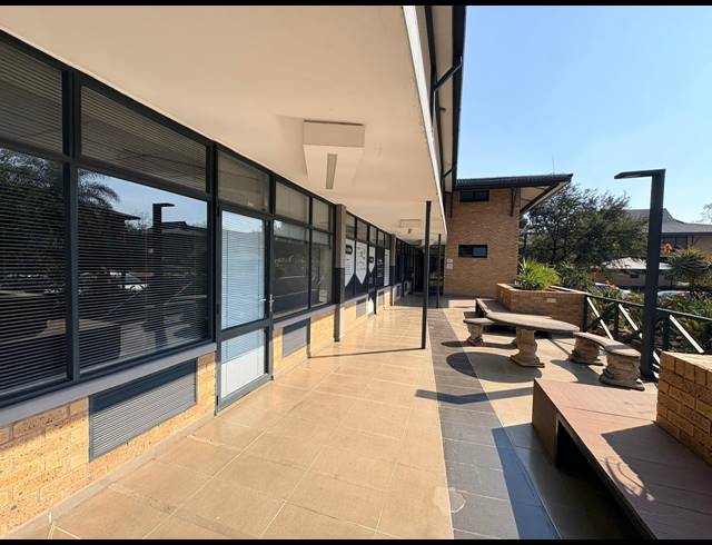 70M² OFFICE TO LET IN VORNA VALLEY